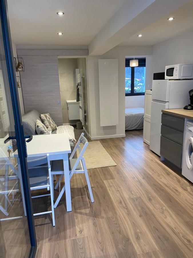 Laurette Apartment เลรูส ภายนอก รูปภาพ